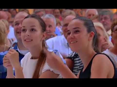 André Rieu - Bull against the Reds