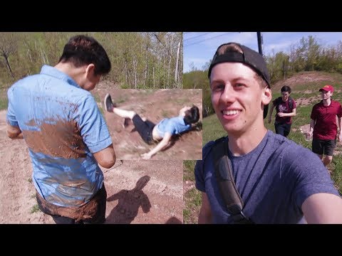 男の子の週末は間違っていました。 (Boys weekend gone wrong..)