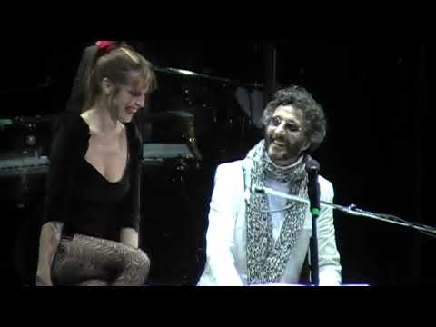 Fito Páez y Fabiana Cantilo - Fue Amor y Brillante Sobre El Mic