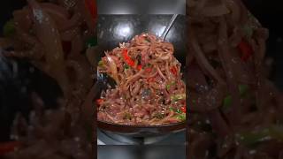 Download lagu I never thought it would be this easy to cook stir-fried beef! It's so delicious! mp3