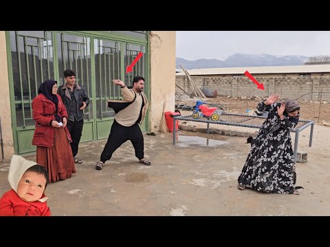 Amir got into an argument with Soraya prevent her from getting into a fight with Ayas(Kohrig family)