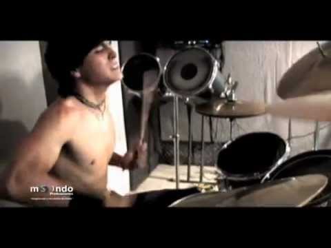 Videoclip del sencillo "Plano Material" Polux