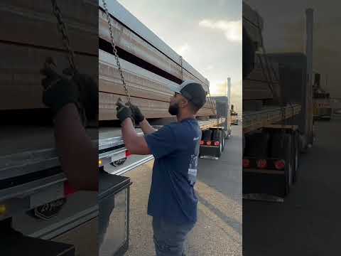 Chains and binders! #389peterbilt #truck #flatbed #trucking #peterbilt #steel #lowtrucks #slammed
