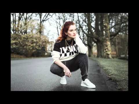 Rachel Ecclestone Modern Hippie Fashion Style