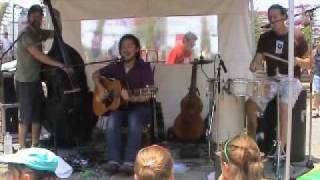 JBT Busk - Somethings Gotta Give (2006-12-03)