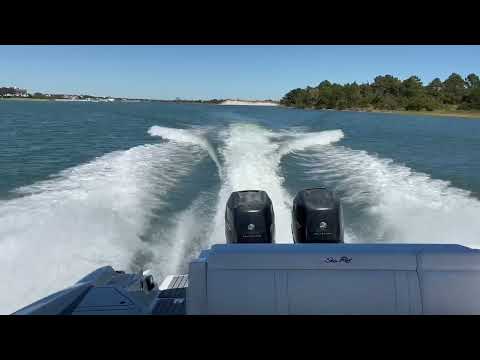 2018 Sea Ray SDX 290 Outboard Changes in Attitudes Video