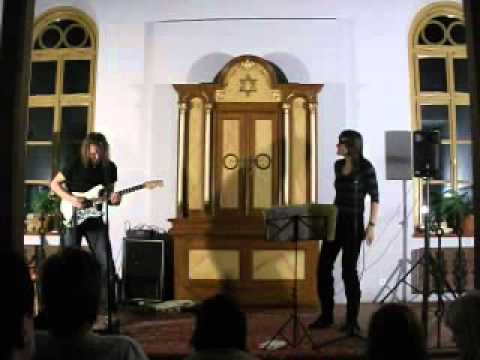 6 strun - 6strun - Myšlenky.AVI - Z VÁNOČNÍHO KONCERTU V HARTM. SYNAGOZE