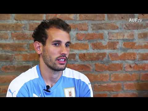 A 5 años del primer gol de Cristhian Stuani en la selección mayor