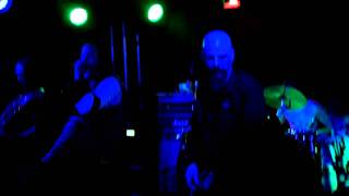 american head charge - song for the suspect live