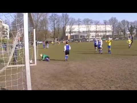 ADO F7  uit tegen Velsen F6    Driehuis - Heemskerk   29 maart 2014