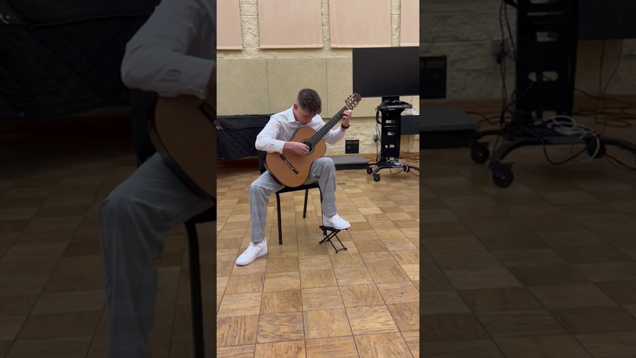 Guitar Awards Performance