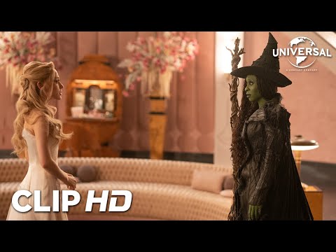 Clip en español - Elphaba y Glinda se encuentran en su habitación
