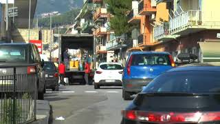 esplosione-nella-zona-orientale-danneggiata-saracinesca