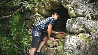 EXPLORING CREEPY OLD PASSAGE WAY - Castellane, France