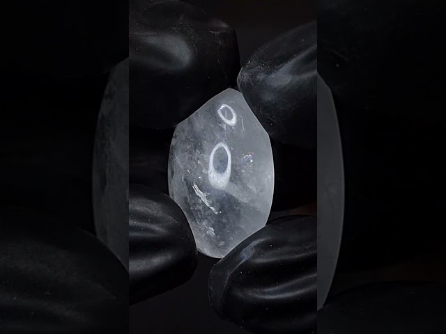 حجر الدر روك كوارتز طبيعي