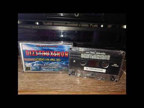 Topgroove Dizstruxshon @ Baths Hall 14-04-2001 (MC Space)