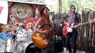 Maren Morris - Run To You (Live @ Fred's)