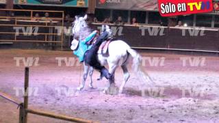 ¡Lo &#39;tumba&#39; el cáncer!... Joan Sebastian deja para siempre sus caballos