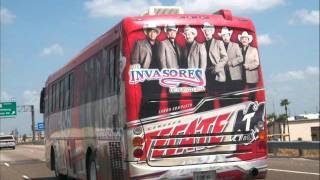 Los Invasores de Nuevo Leon - Lo Callare (En Vivo)