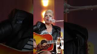 The Chicks Travelin Soldier Live 2016 Moline