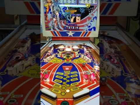 A l'aide ! Flipper - Gottlieb Spirit of 76 (1975)