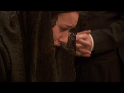 Puente Viejo C1029 - Aurora da el último adiós a Conrado