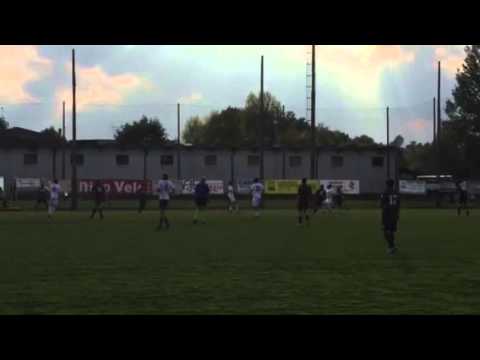 Il tifoso Davide Scomazzon della Fontanivese, fa l'esordio col Padova