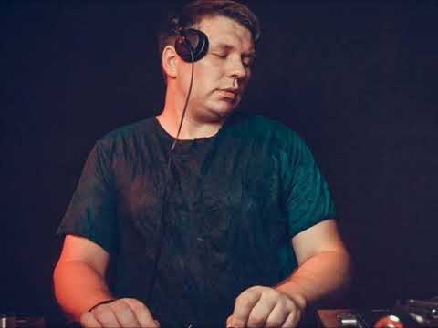 Deepmix.ru: Andrey Pushkarev - 2009 - Cotton Studio: Travers (192kbps)