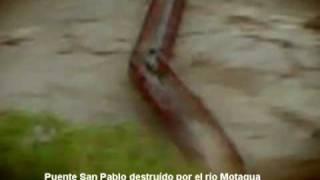 preview picture of video 'IMPRESIONANTE!!!  Tormenta Agatha - San Pablo, Río Hondo - Zacapa , puente es destruído'
