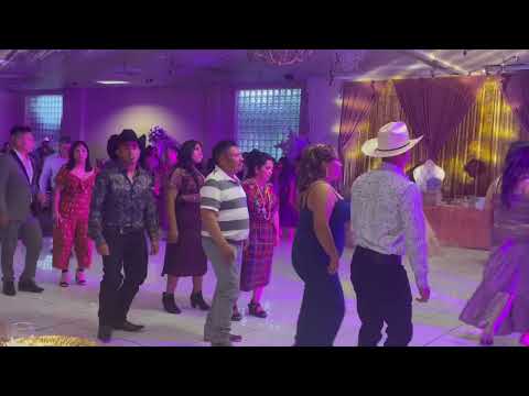 Quinceañera de Adriana, en San Bernardino con Marimba Mayan Boys v3