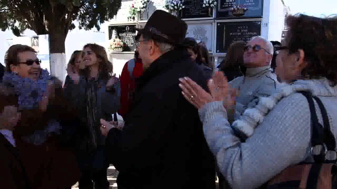 Francisco Rodrguez homenajea a las 17 rosas en el documental GUILLENA 1937