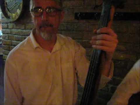 Kafana Šešir. Novi Sad. Tamburaši. Rade - Begeš