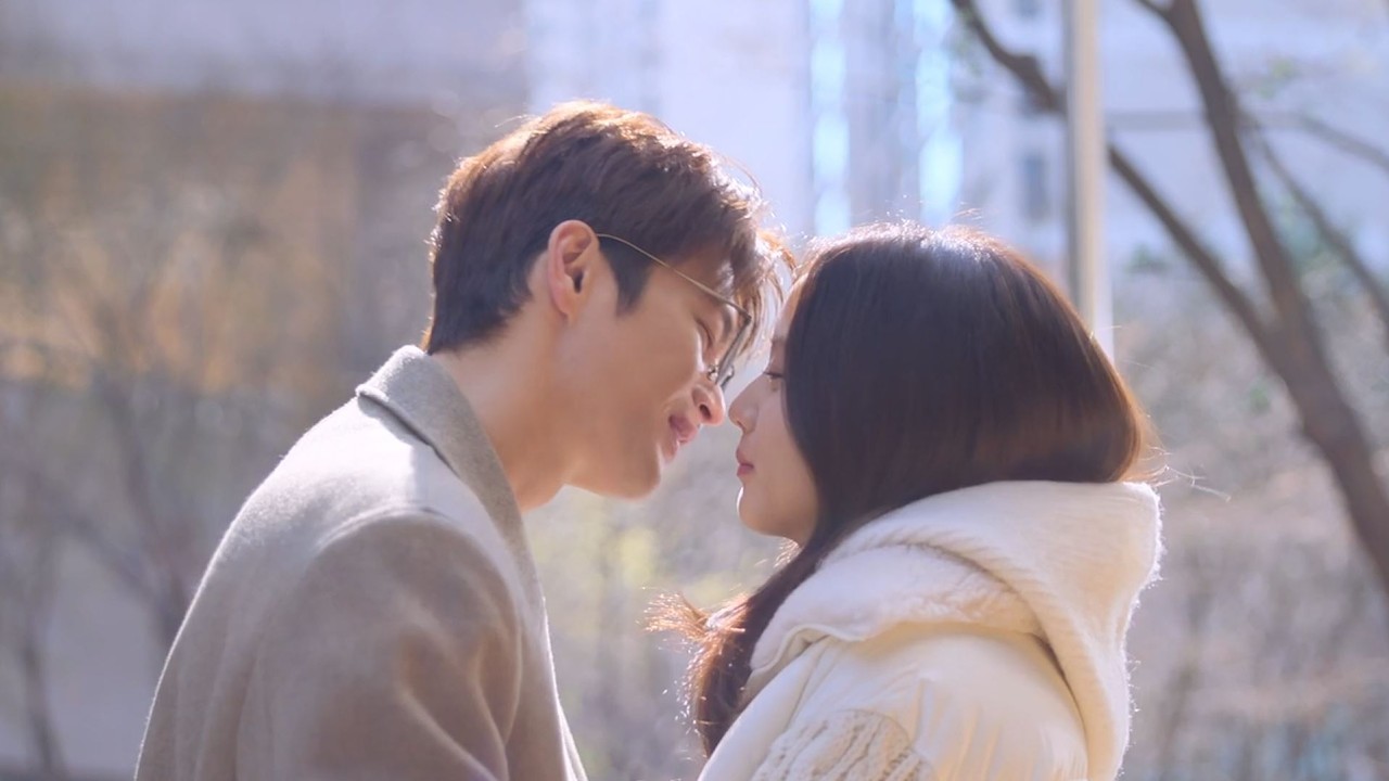 Mi-rae & Kyeong-nam Kiss Scene - On Demand Boyfriend