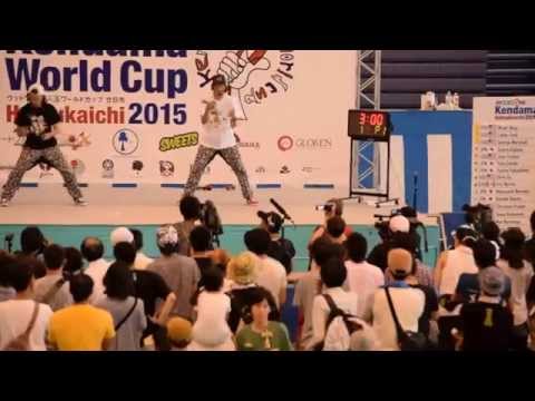 けん玉パフォーマンス　by　ず〜まだんけ　at KWC 2015