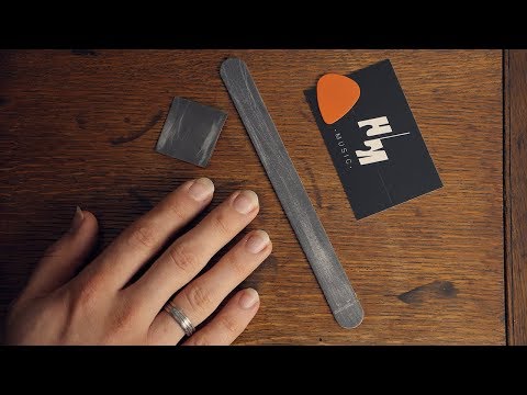 Growing nails for Acoustic guitar