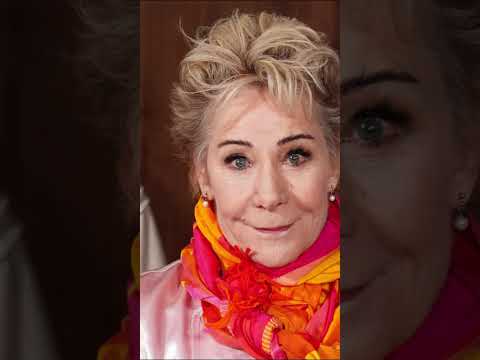 Emma Watson Banned from Driving After Speeding Incident in Oxford