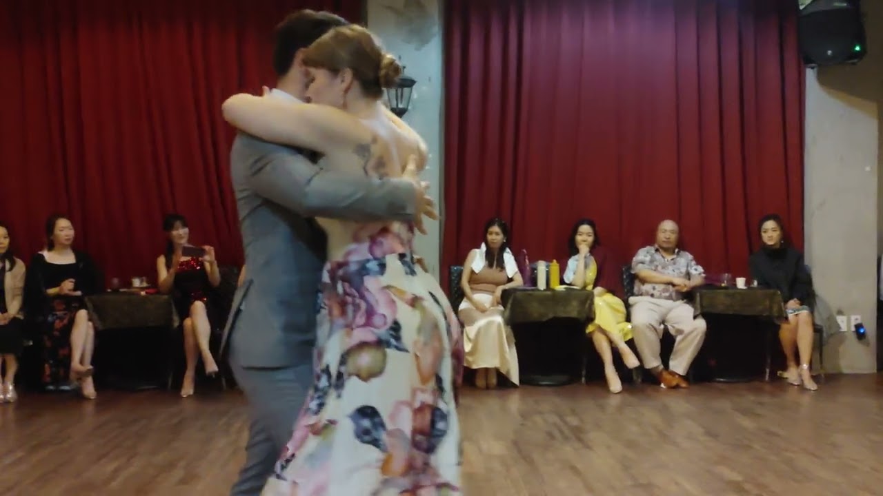 [Juan D'Arienzo, Héctor Mauré - Humillación] Maja Petrović & Marko Miljević