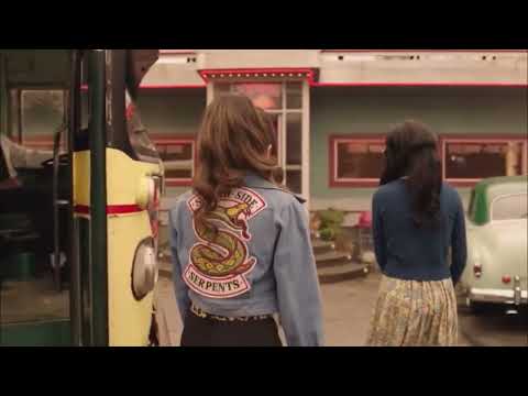Riverdale 7x01 Tabitha and Toni get out off the bus. Jughead run in to Tabitha to talk.