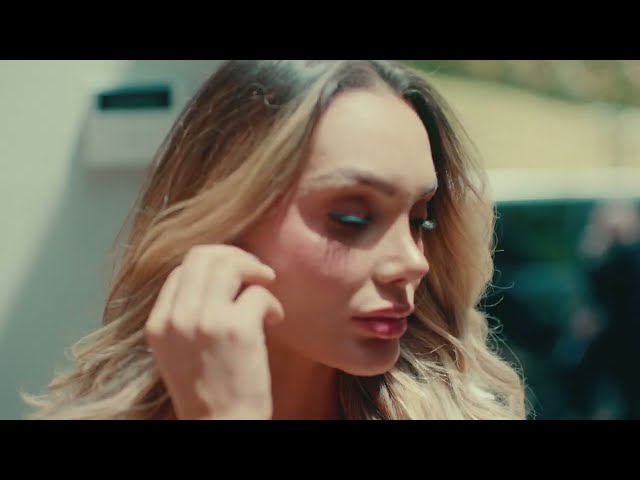 Deportivo von Blessd & Anuel Aa ((jetzt ansehen))