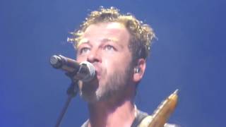 Christophe Maé - Lampedusa feat. Men of Gospel. 18/03/2017 à Paris. (L'attrape-rêves tour)