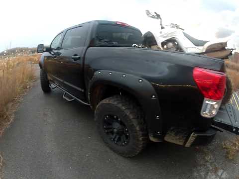 2011 Toyota Tundra Lifted with Straight Pipes