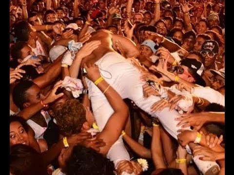 EDCITY NO MEIO DA GALERA (SWINGA ARACAJU 2013)