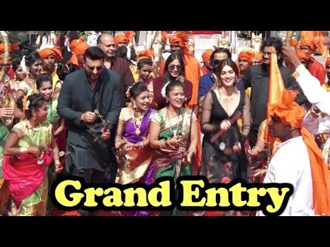 Team Panipat GRAND Entry At Mann Mein Shiva Song Launch | Arjun, Kriti, Ajay, Atul, Ashutosh