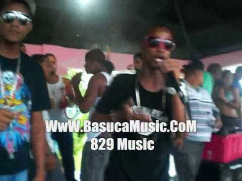 Mc Yow El Sobresaliente Y Pretty Boy   Aqui Tu Ta Jodio + Las Menores @ The Twins Pool La Piscina