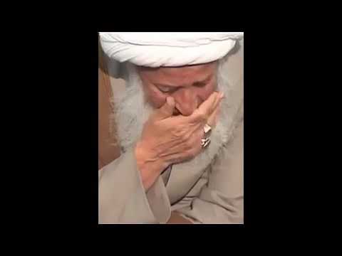 ⁣انظر لعلماء الشيعة الكبار وتعاملهم مع مصيبة الحسين عليه السلام.