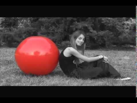 CARLA "Me Haces Crecer" (Videoclip)