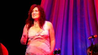 My Give A Damn&#39;s Busted - Jo Dee Messina Live