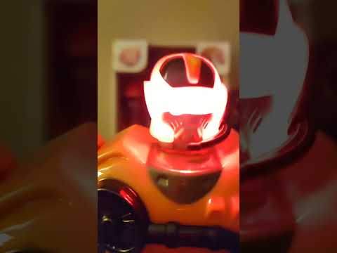 Freezy Frost Yellow with red eyes variation robot 3rd gen - hap-p-kid Mars Cybotronix collection