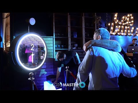 Hold That Pose Pty Ltd video.