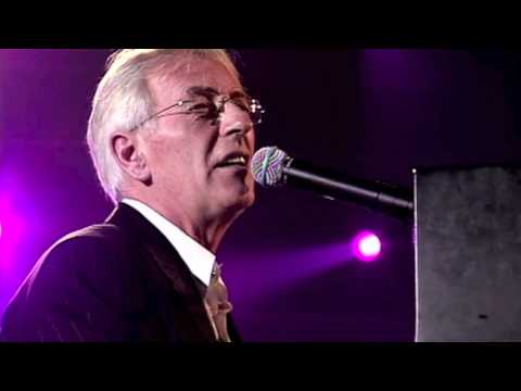 Oliver Dragojević - Romanca (Live)